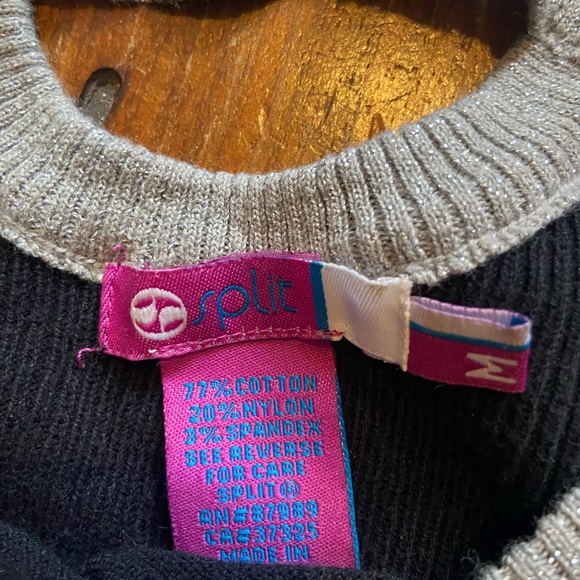 Cotton black sweater top! With silver linings. Elegant. Brand: split - Picture 3 of 3